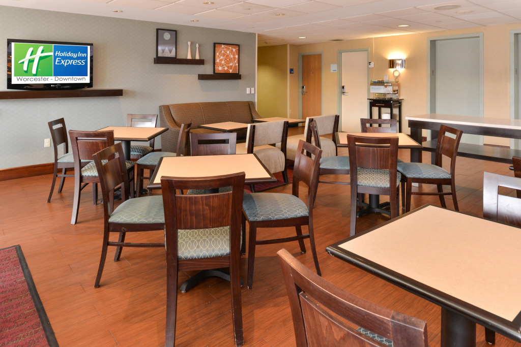 Holiday Inn Express Worcester