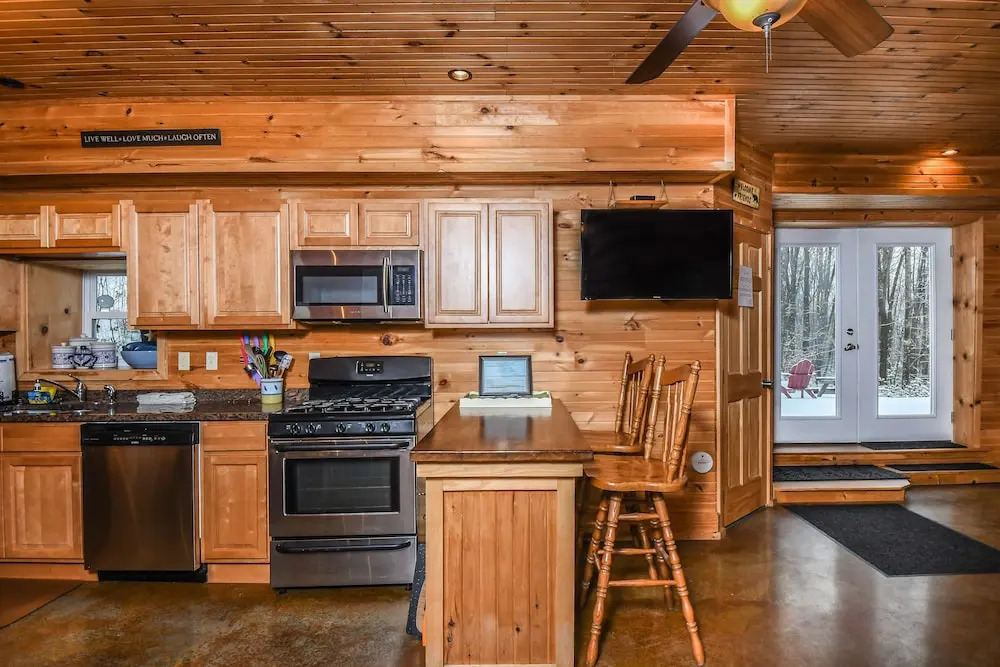 Hideout at Red Pines 3 Bedroom House