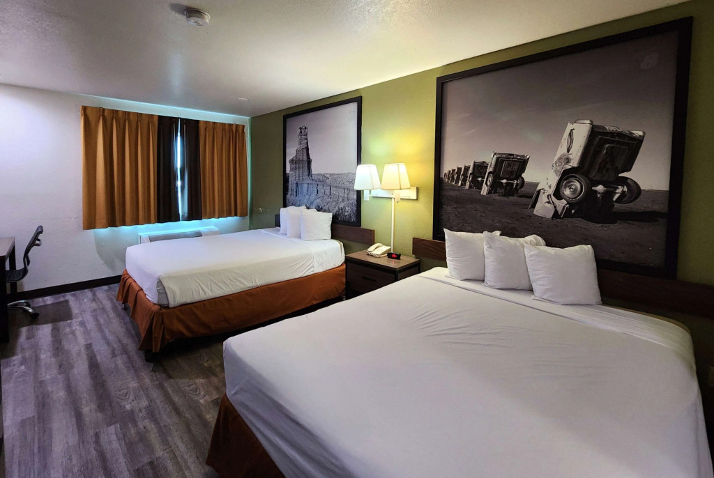 Super 8 by Wyndham Austin North/University Area