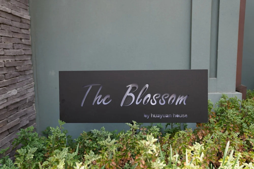 The Blossom - Hostel