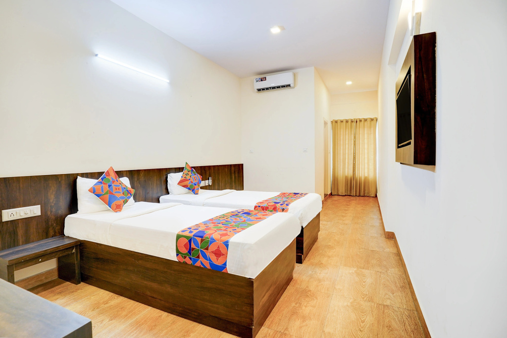 FabHotel GRK Comforts