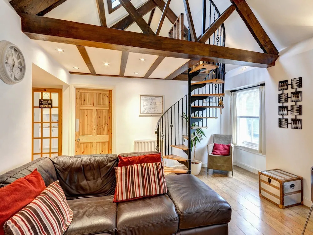 Luxurious Holiday Home Near the Beach at Looe Cornwall
