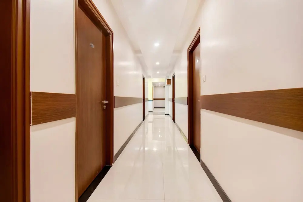 Super Hotel O Resida Elite Service Apartments Near Manipal hospital