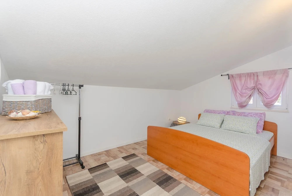 Apartments Snjezana
