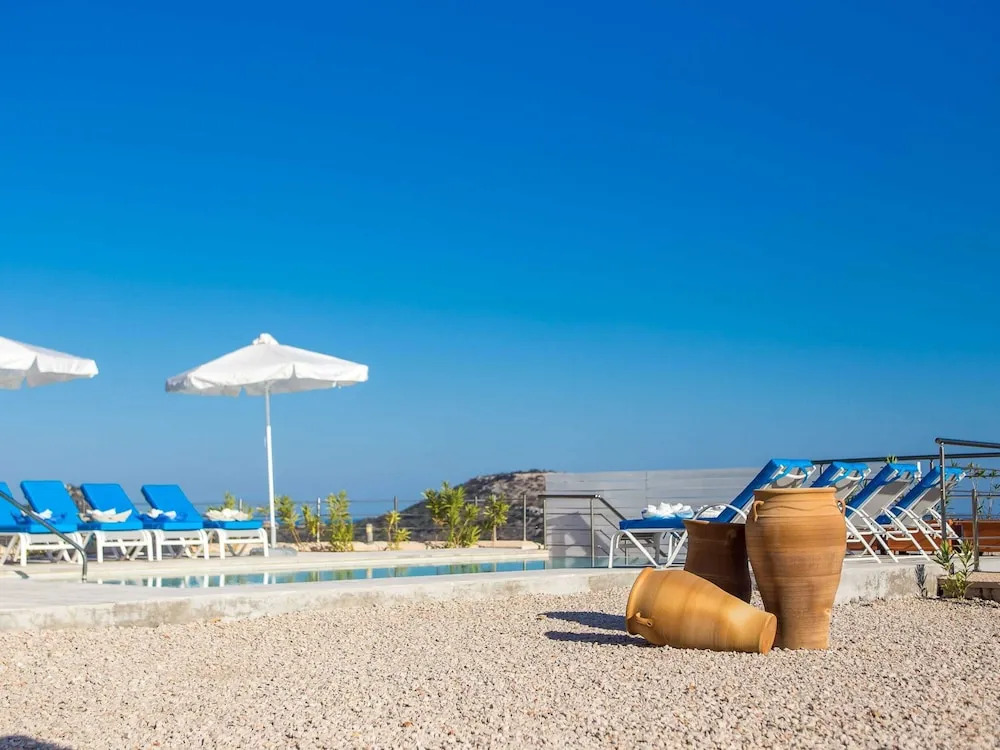 Villa in Rhodes with Infinity Pool & BBQ