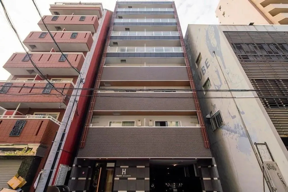 Hatch NAGAHORI 202