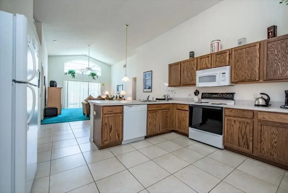 4-Bedroom Villa in Davenport 359LD