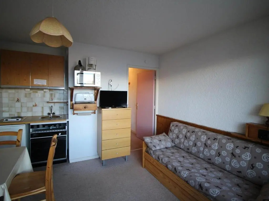 Appartement Auris, 1 pièce, 2 personnes - FR-1-297-33