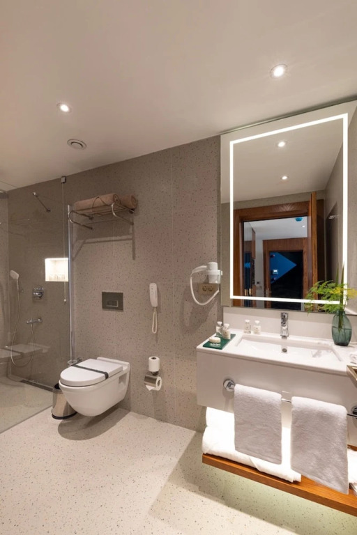 The Xon Hotel