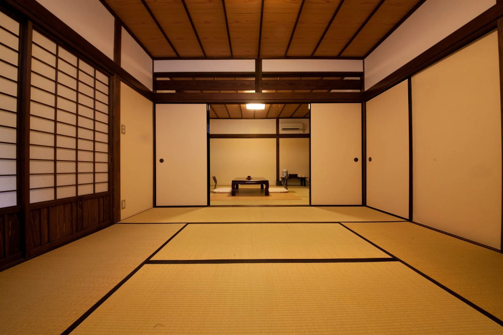 Yufuin Gettouan
