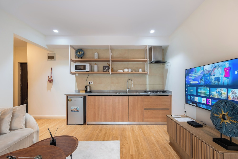 Aima Apartments