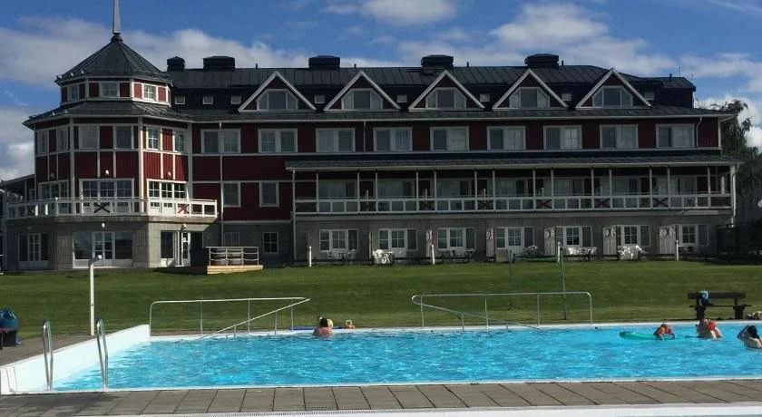 Grand Arctic Resort