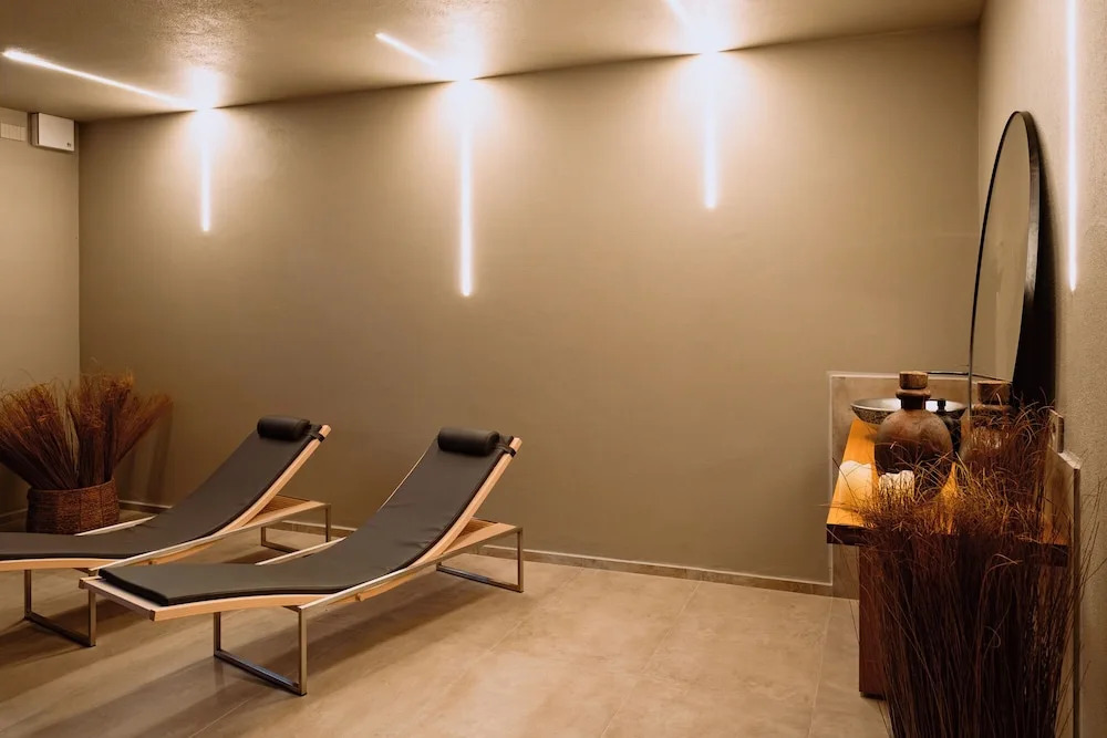 Camoma Aparthotel - Suites Apartments