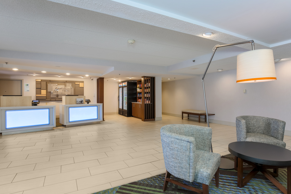 Holiday Inn Express Milwaukee - West Medical Center by IHG