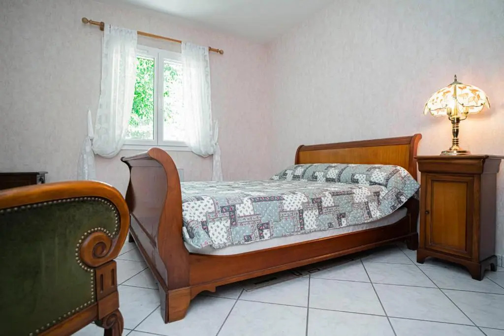 Maison Bleue 5-7 Personnes au Cœur de Bedous, en Vallée D'aspe