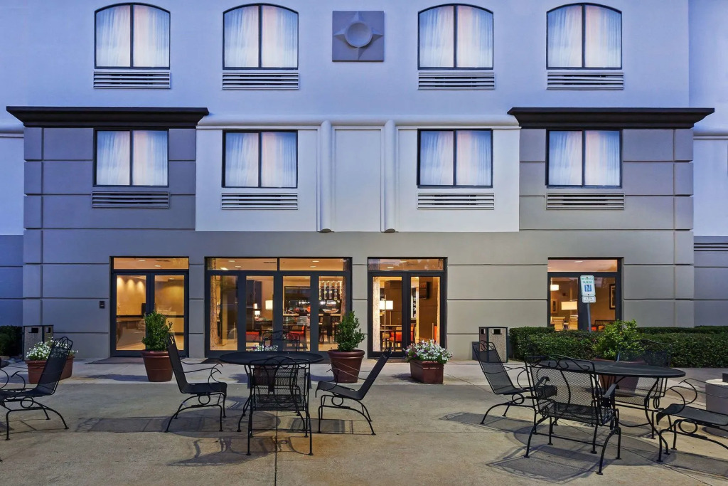 Comfort Inn & Suites Irving Las Colinas DFW