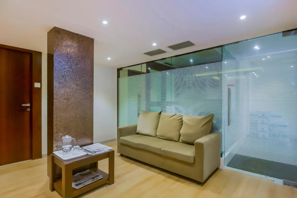 OYO 10019 Malad Residency