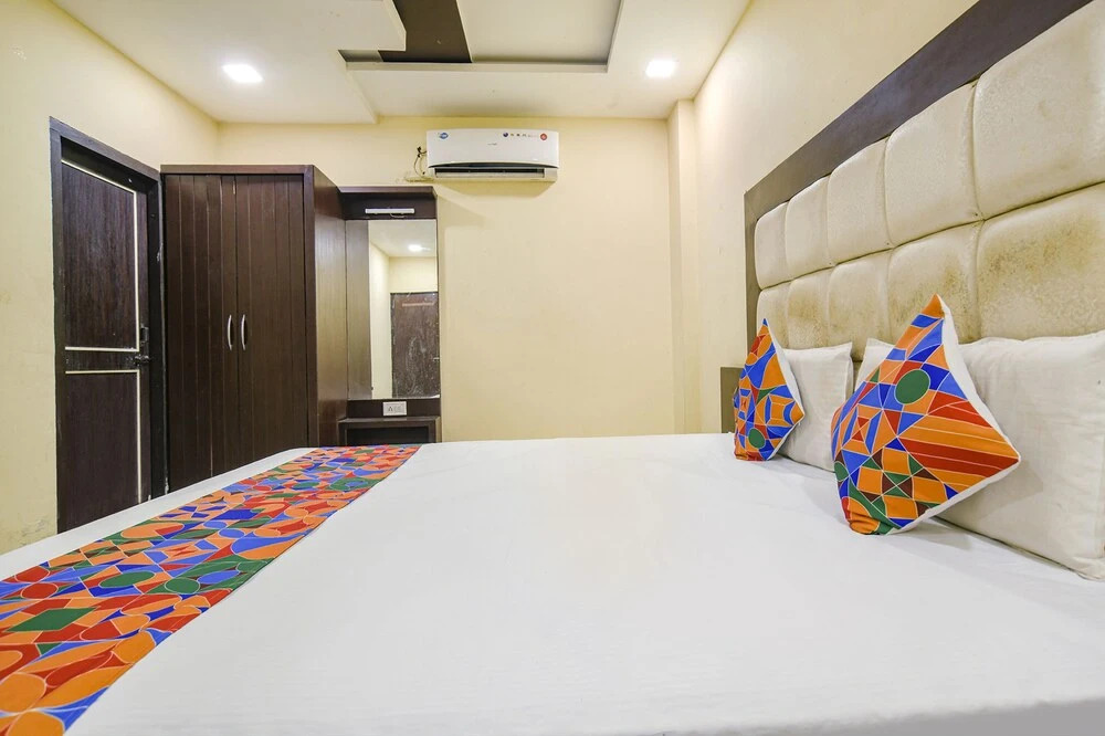 Hotel Parihar Palace