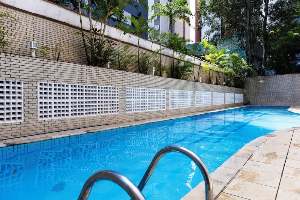 Apt piscina e AC com academia e vaga