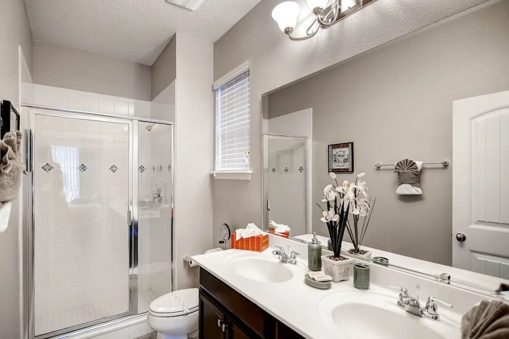 4329ac - Solterra Gated Resort 5 Bedroom Home by RedAwning