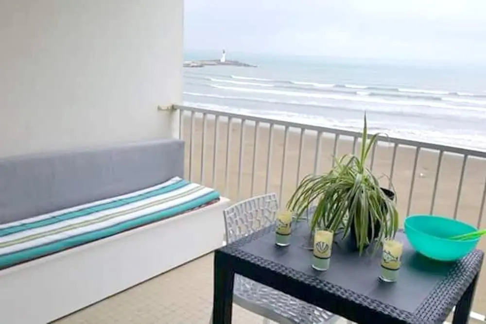 Apartment With one Bedroom in Le Grau-du-roi, With Wonderful sea View