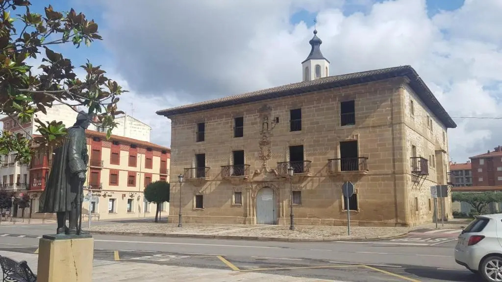Apartamento ENTREVIÑAS en el corazón de La Rioja