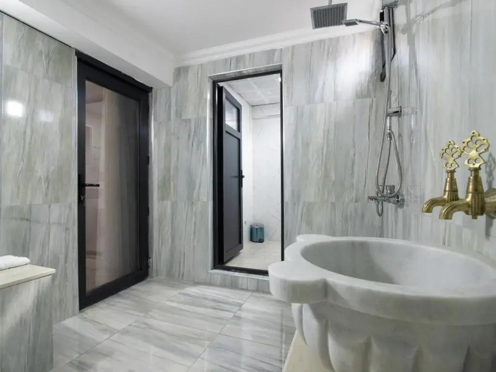 EÖB TAKSİM HOTEL