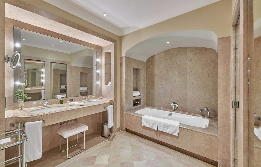 Château Saint-Martin & Spa, Oetker Hotels