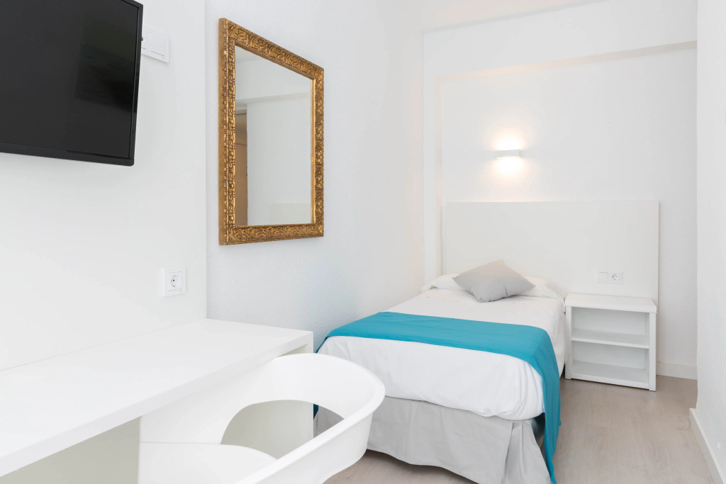 BLUESEA Arenal Tower Adults Only