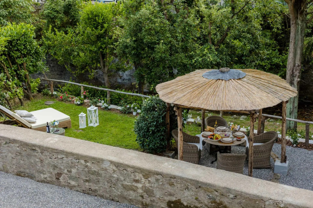 Rio delle Fate, a Fairytale Home along the Stream in Vorno, Lucca
