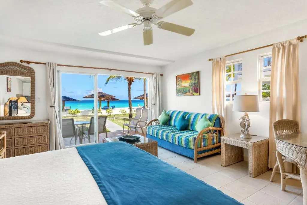 Shoal Bay Villas