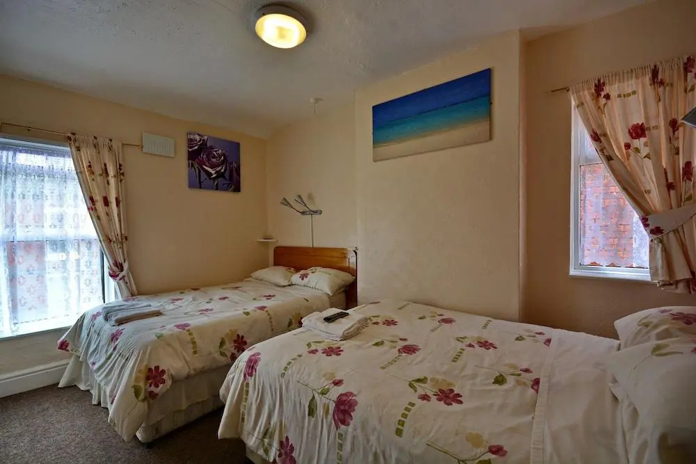 Shazron Hotel