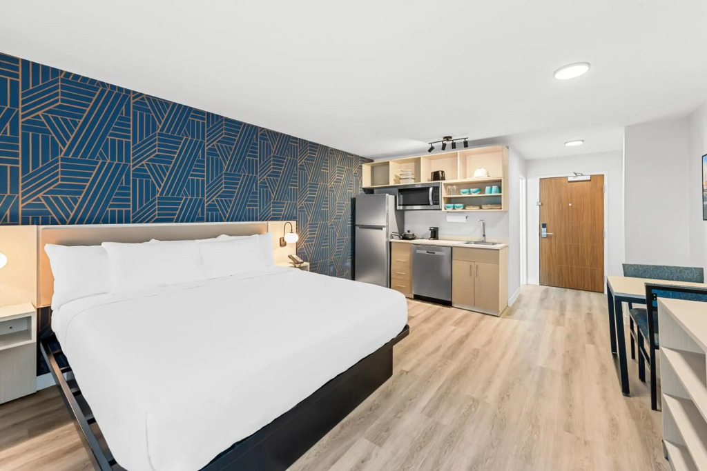 MainStay Suites Columbus North - Worthington