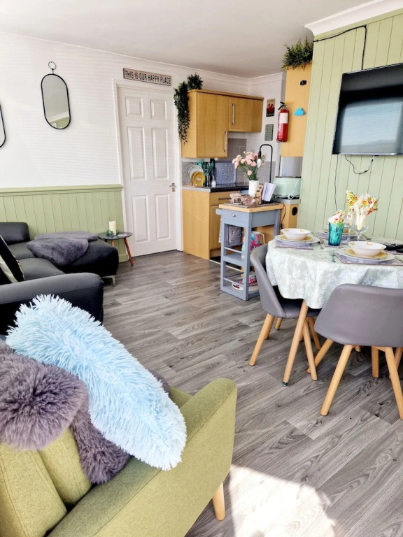 Chalet Ty Lilli Wen -Sleep 6- Pet friendly