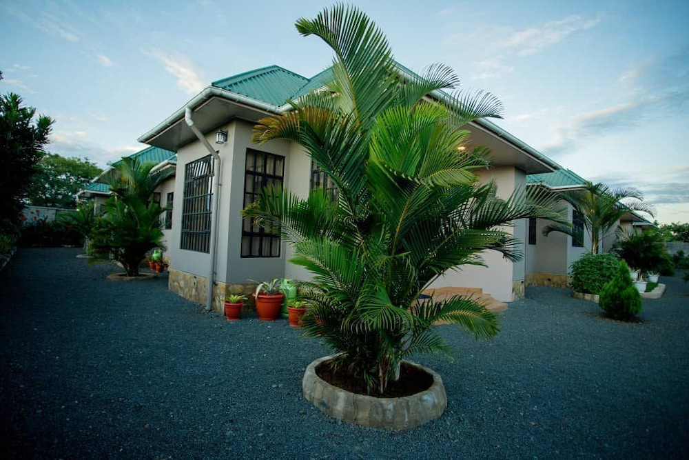 Paki Hotels&apartment