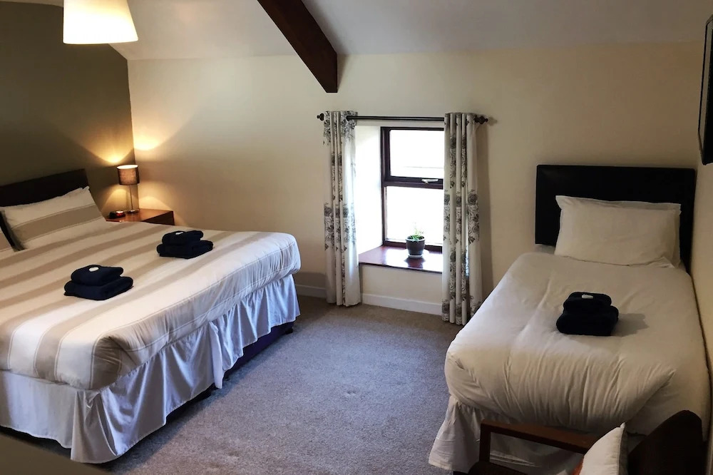 Newgale Lodge