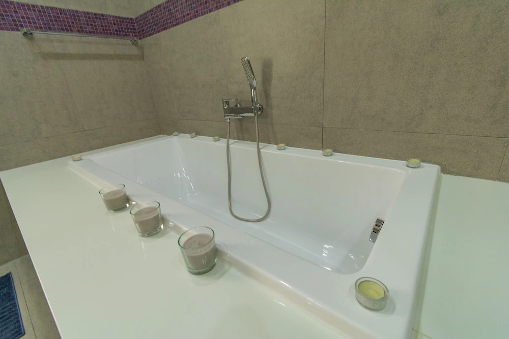 Luxury 5 Bedroom Pool Villa Amrahs