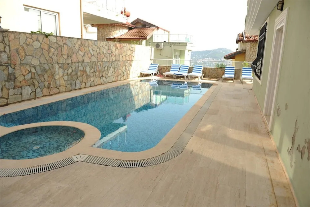 Villa with Majestic Views 1032