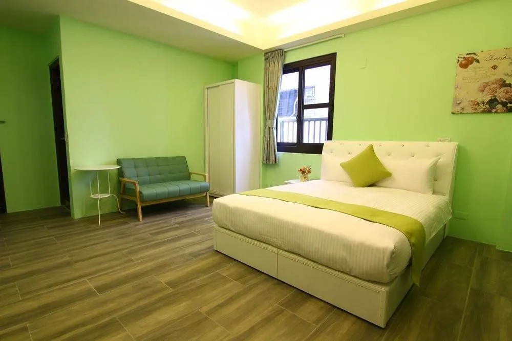 Happyday Guesthouse