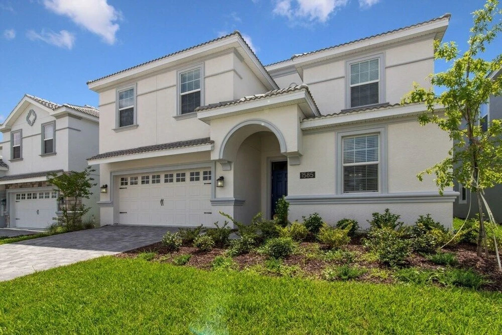 Champions Gate 1585 - Eight Bedroom Pool Home