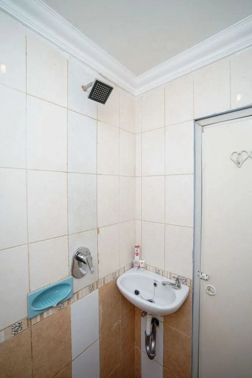 OYO 448 Hotel Central