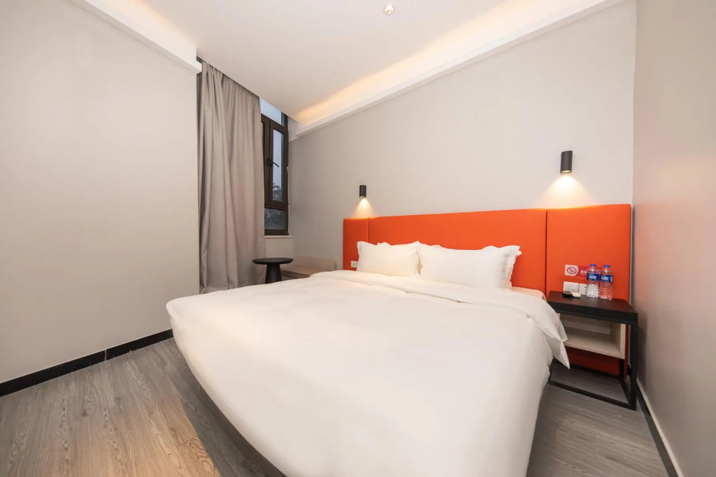 Elan Inn Shanghai Dachang Town Metro Station