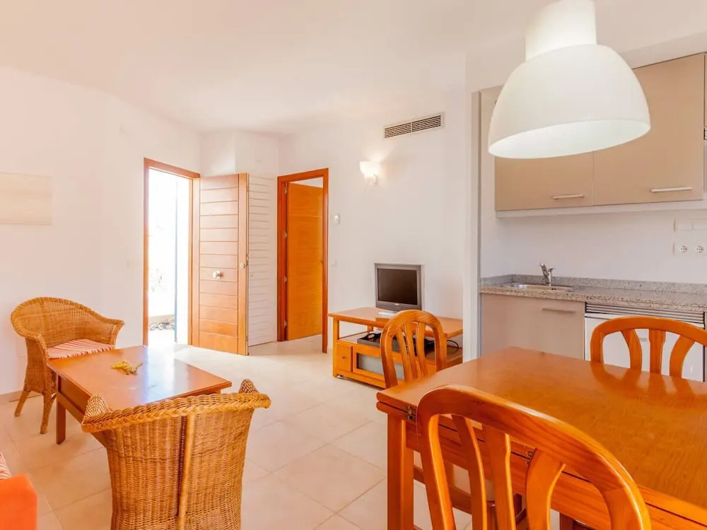 Apartamentos Es Caló