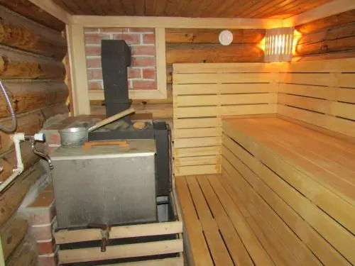Alyonushkin Teremok Guest House