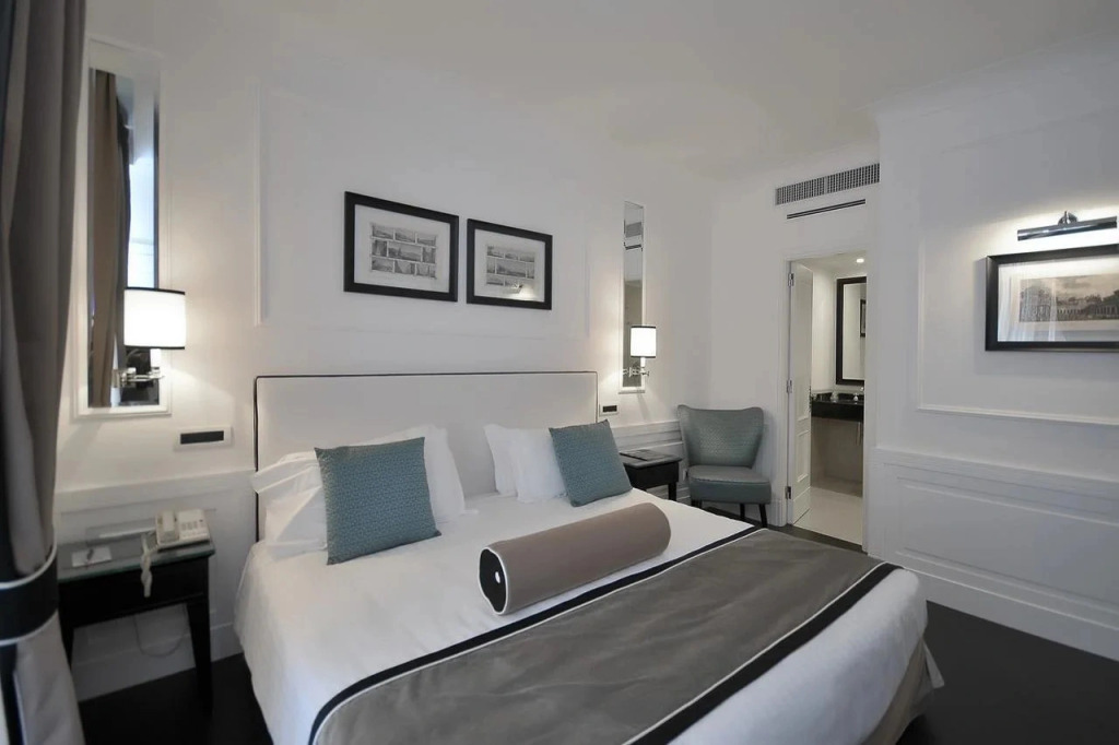 Doubletree by Hilton Naples Oriente
