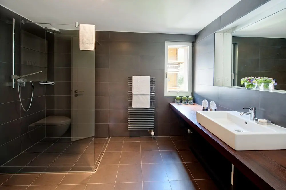 Chalet Altesse Serviced Apartments