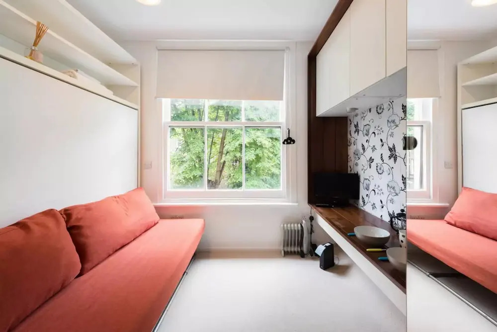 Earls Court Apartments by BaseToGo