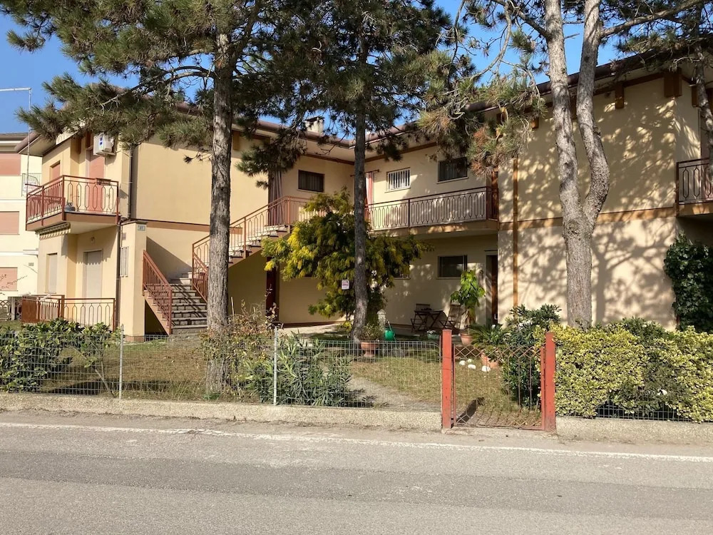 Bright Apartment Close to the Beach