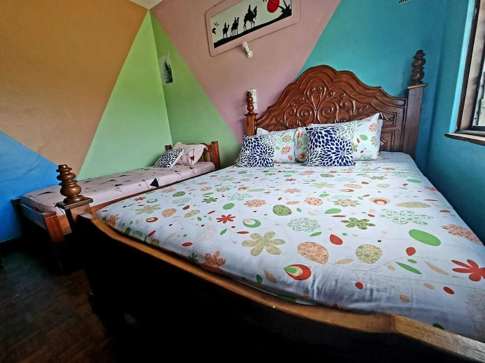 Lux Suites Solar Holiday Apartments