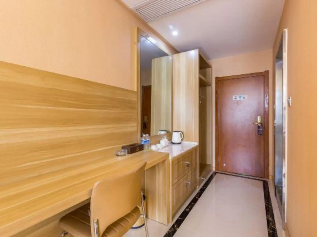 Long Teng Hotel